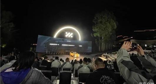 智己汽车,智己LS7,智己L7,特斯拉,蔚来