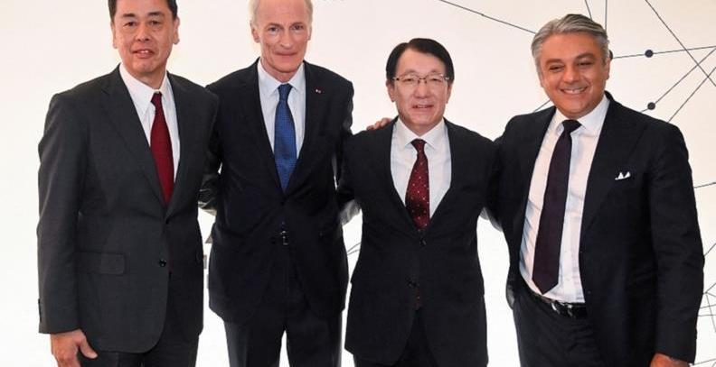 Nissan, Mitsubishi