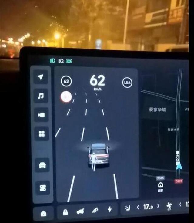 LI, Chang 'an, Ideal L8, Discovery, Tesla