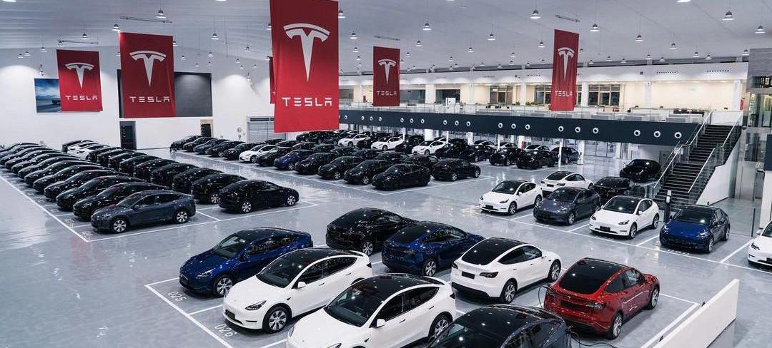 Model Y,Model 3, Tesla 