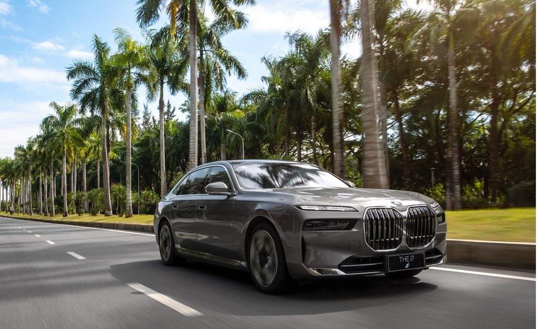 BMW, Rolls Royce, Audi, Audi A8, Mercedes-Benz