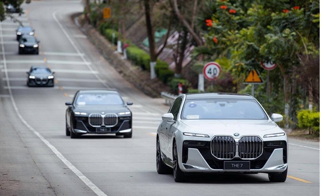 BMW, Rolls Royce, Audi, Audi A8, Mercedes-Benz