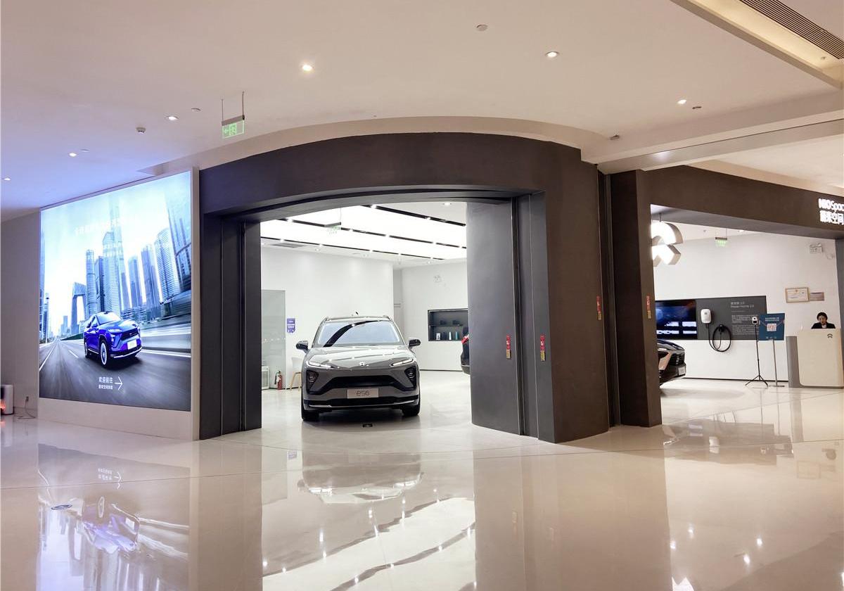 Weilai, Tucki, Li ONE, Tesla, BYD