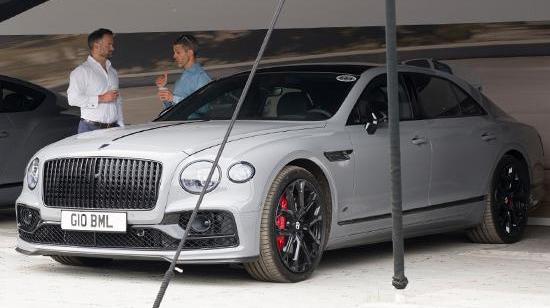 Flying, Bentley