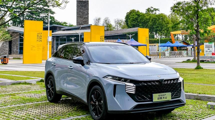 Dongfeng, Qichen, Nissan, Qichen Big V