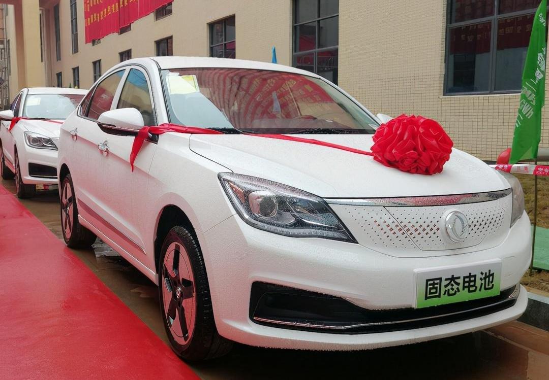 Weilai, Dongfeng, Fengshen E70, dongfeng fengshen, BYD