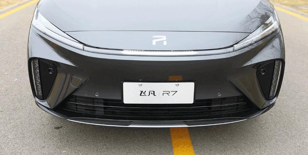 Feifan R7, Tesla, Model Y, Mercedes-Benz, pilot