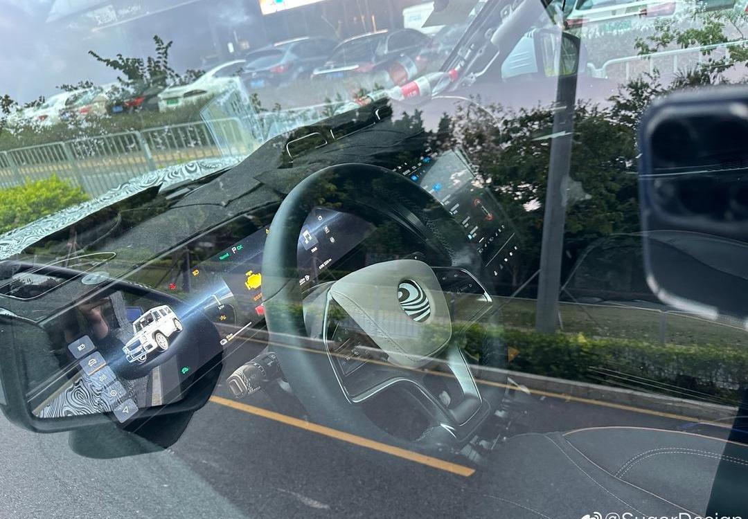Tesla, Mercedes-Benz, BYD, Looking Up, Ruilan 9