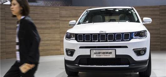 Jeep, BMW, Mann, Tesla 