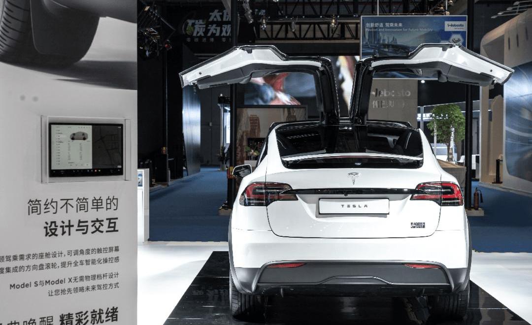 Tesla, Model X,Model S,Model Y, flying