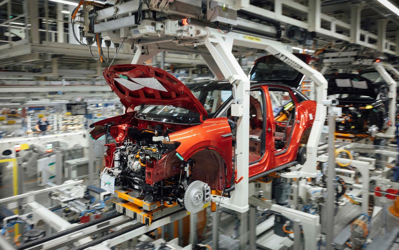 Volkswagen, Tesla
