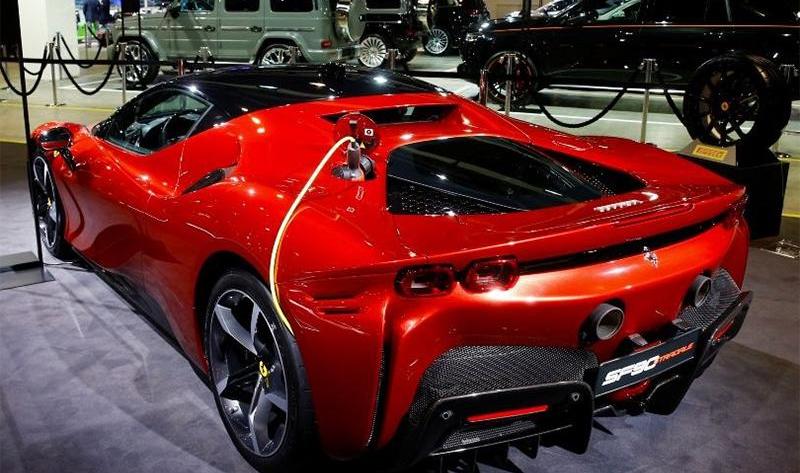 Ferrari, Ferrari SF90