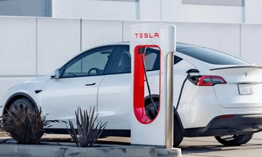 Tesla, Han