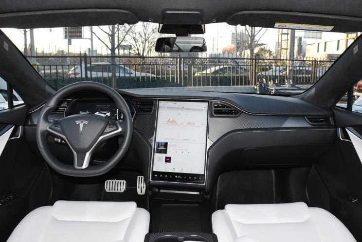 BMW, Mercedes-Benz, Ideal L9, Tesla, Model S