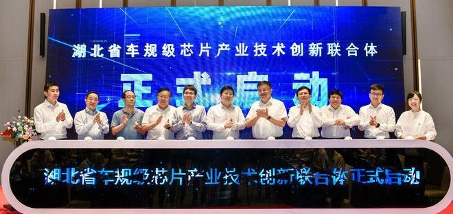 Dongfeng, Han and Hechuang