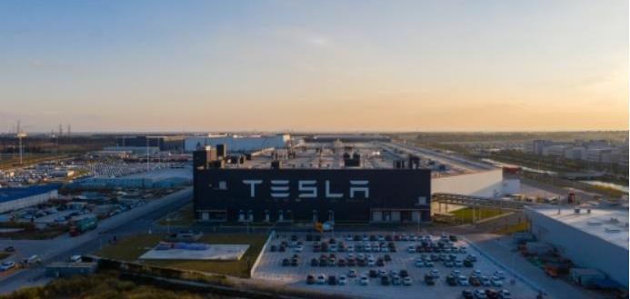 Tesla, Volkswagen, Mercedes-Benz, BMW, Cadillac