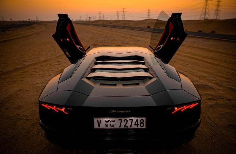 Lamborghini, Urus, Discovery, Volkswagen, Aventador