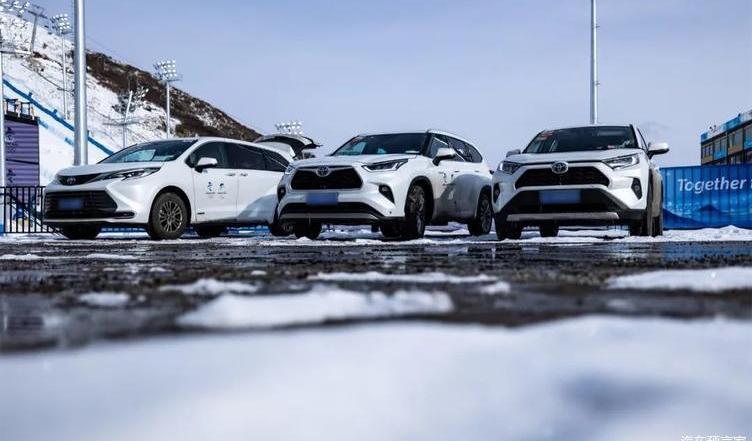 Toyota, Beijing, FAW, Saina