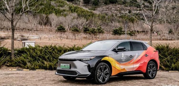 Toyota, FAW, Asian Dragon, Crown, Beijing