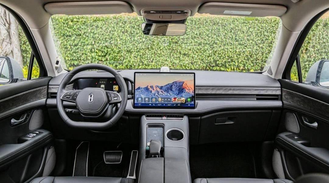 BYD, Reading, Toyota, Reading Mango, Tesla
