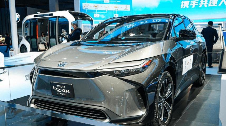 BYD, Reading, Toyota, Reading Mango, Tesla