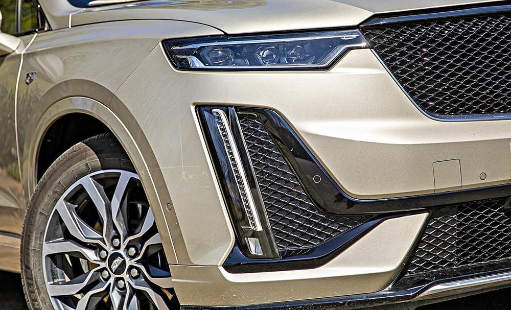 Cadillac, Cadillac XT6, Escalade