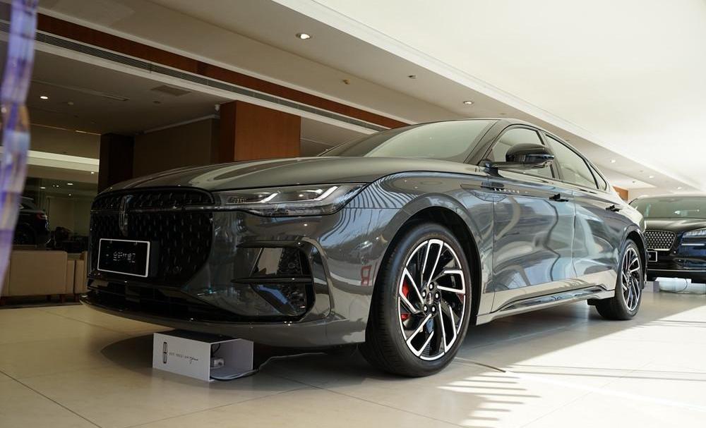 Lincoln, Lincoln Z,DS, Gun