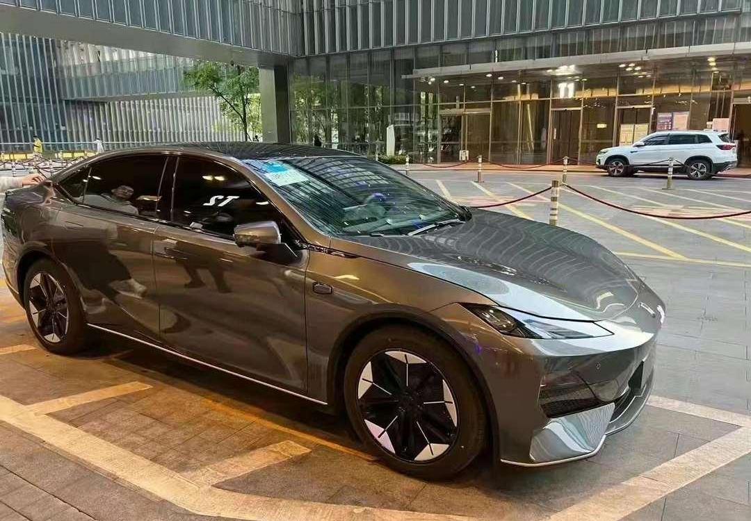 BYD, Mercedes-Benz, Changan, Weilai and Dongfeng Fukang