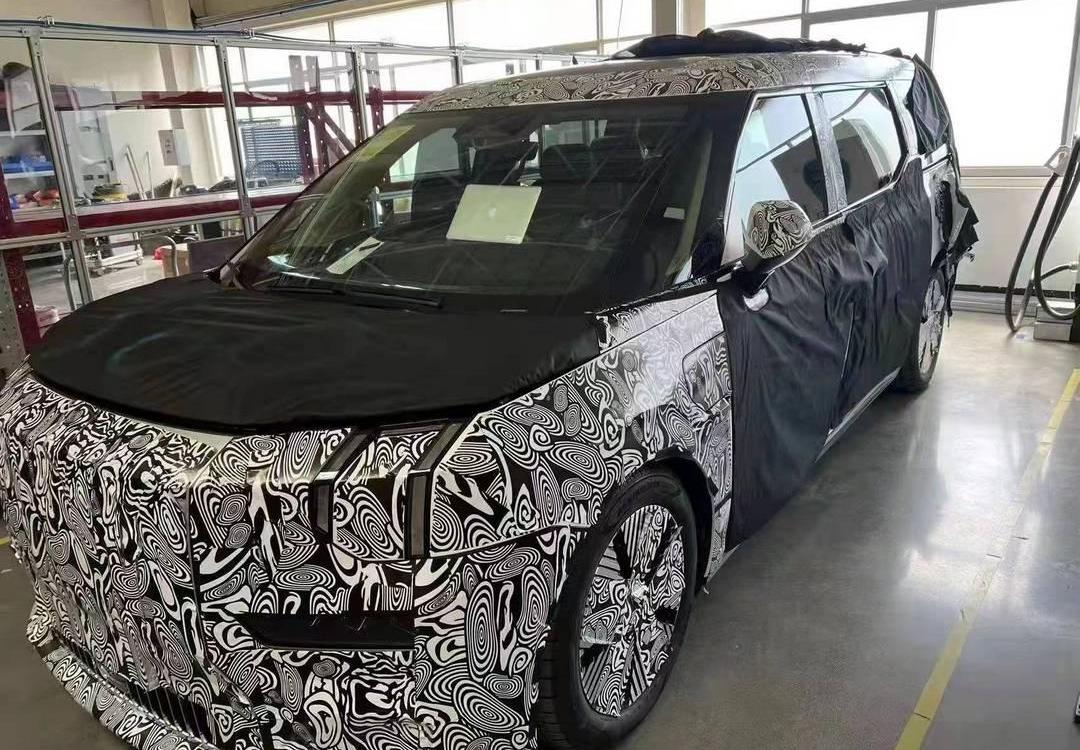 Redding, Krypton, Ideal L9, Tesla, Model Y