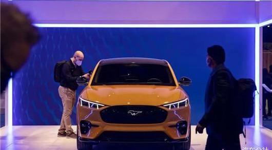 Ford, Tesla, Lincoln, Weilai, Audi