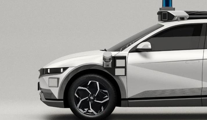 Hyundai, Toyota, Janice