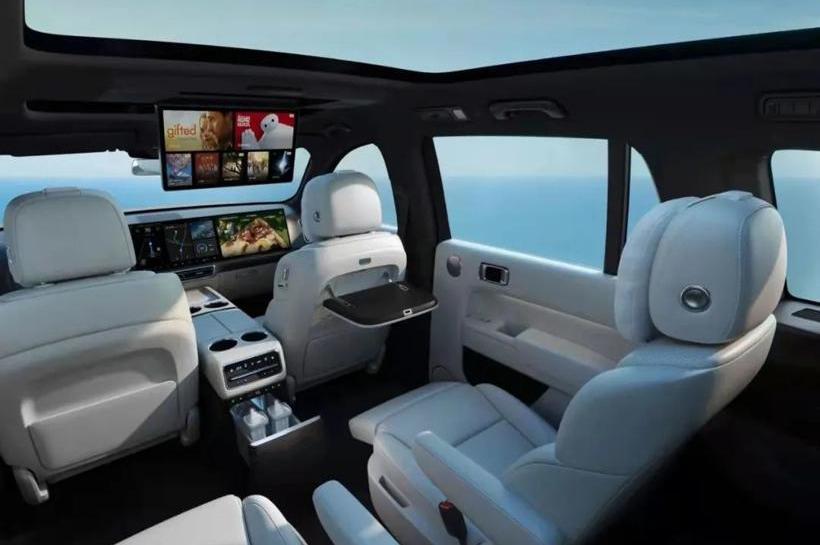 Honda, Tesla, Discovery, Honda CR-V, Beijing