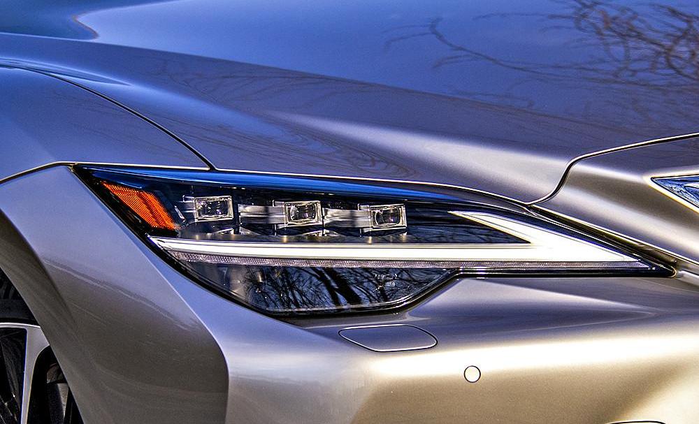 Lexus, Lexus ls