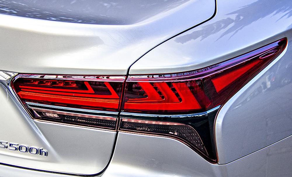 Lexus, Lexus ls