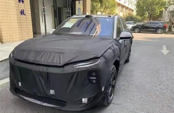 Weilai, Cadillac, Weilai ES7, Mercedes-Benz, Audi