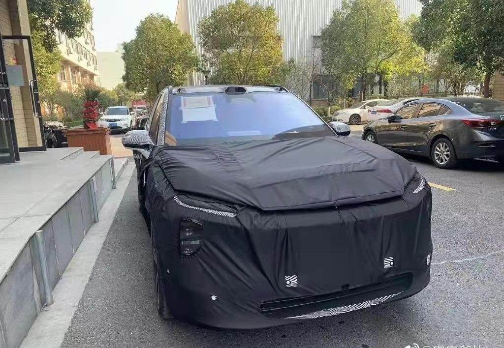 Weilai, Cadillac, Weilai ES7, Mercedes-Benz, Audi