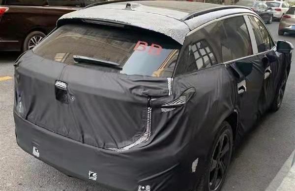 Weilai, Cadillac, Weilai ES7, Mercedes-Benz, Audi