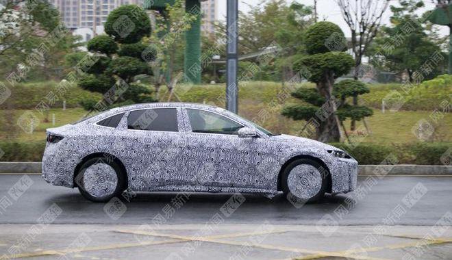 BYD, Seal, Model 3, Tesla, Han