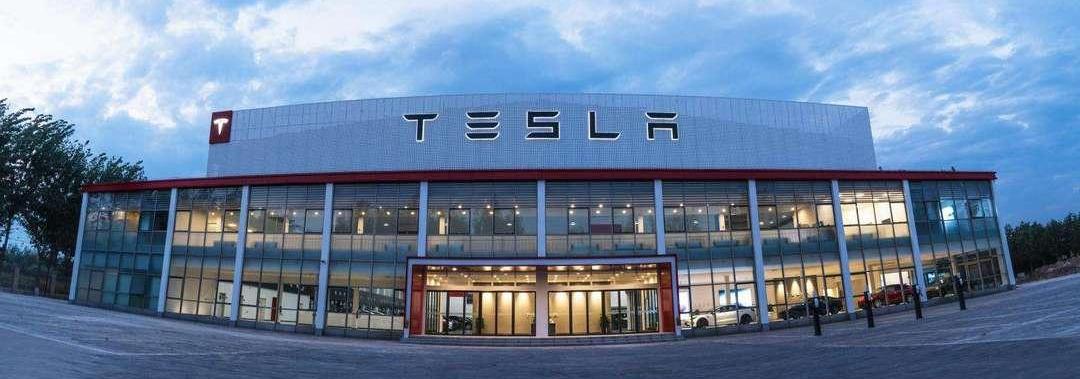 Tesla, Beijing, Mercedes-Benz, Toyota, LI