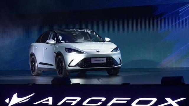 ARCFOX polar fox 