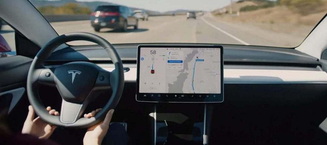 Tesla, Toyota, Discovery, Man, Nissan