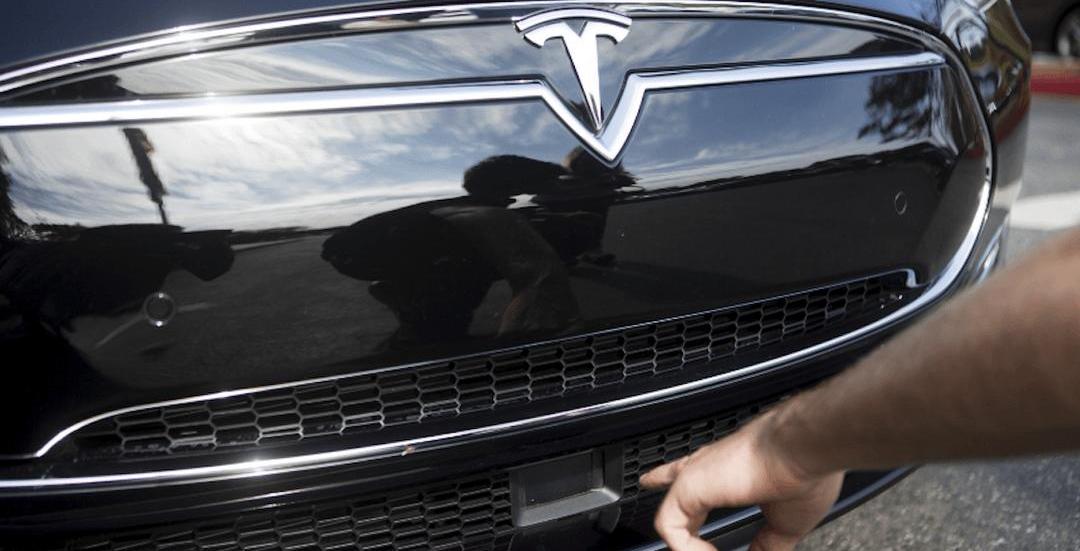 Tesla, Toyota, Discovery, Man, Nissan
