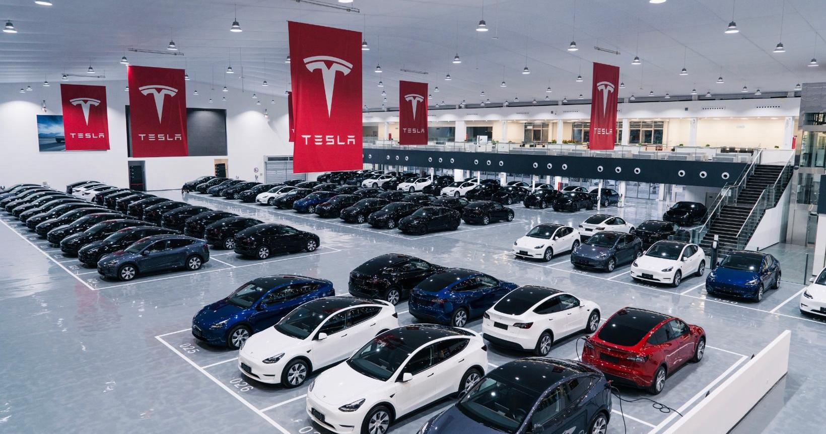 Ford, Ford F-150, Tesla