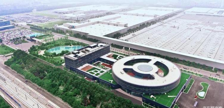 Mercedes-Benz, Beijing, Mercedes-Benz Class E