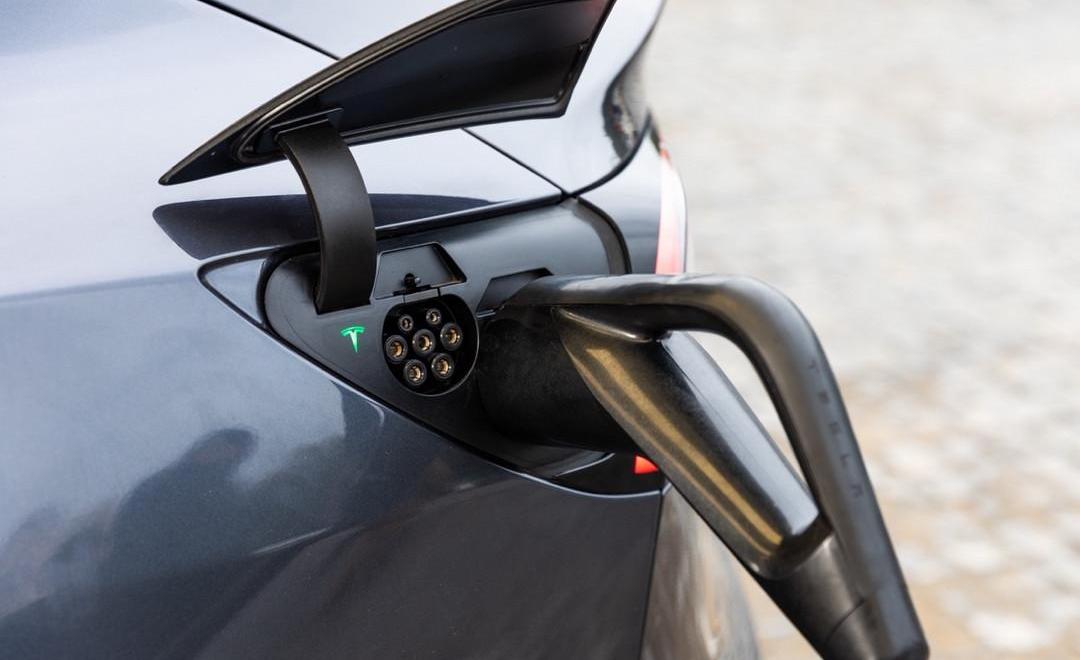 Tesla, Model 3, Audi, Mercedes-Benz, BMW