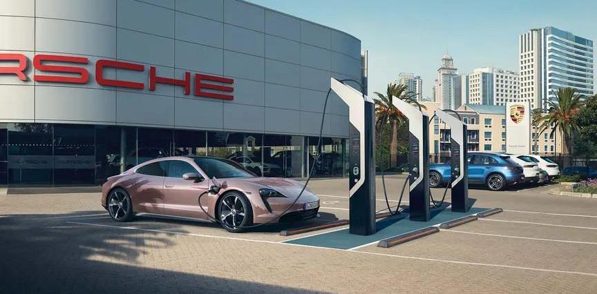 Porsche, Taycan, Volkswagen, Tesla