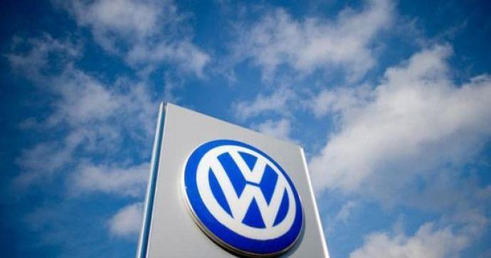 Volkswagen, Tesla, Porsche, Golf, Model 3