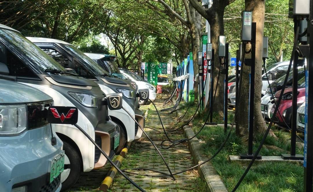 baojun, MINI, Hongguang MINIEV, Dongfeng, Tesla