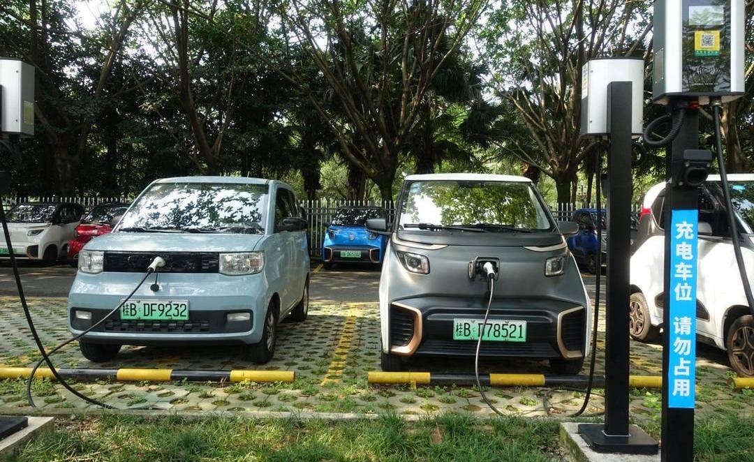 baojun, MINI, Hongguang MINIEV, Dongfeng, Tesla