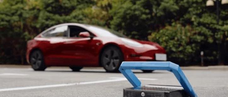 Tesla, remote
